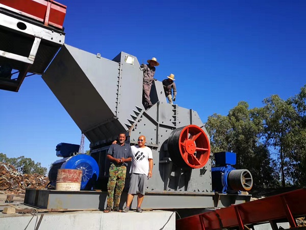 <a href='http://snowstop.com.cn/psxl/4.html' target='_blank'><span>廢鋼破碎機</span></a>在生產(chǎn)中如何應對產(chǎn)生的粉塵？