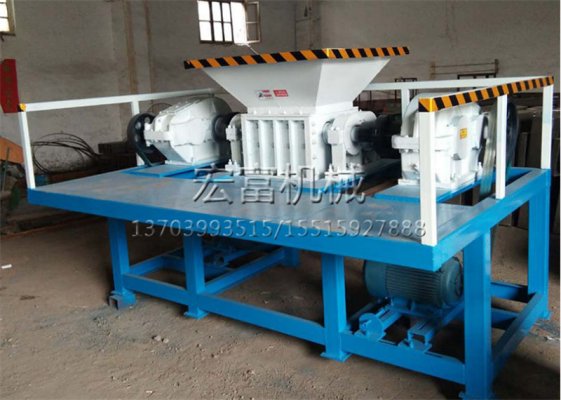 金屬撕碎機(jī)的源頭工廠在哪里？可以撕碎塑料桶、飲料瓶嗎？