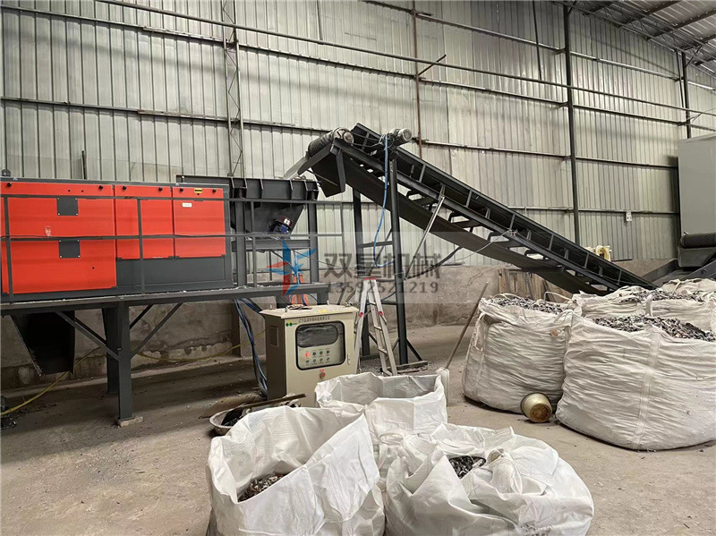 渦電流分選機運行中