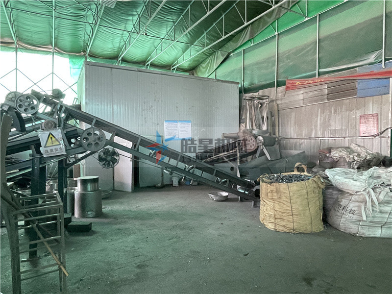 斷橋鋁破碎機整套設備成套分選設備生產(chǎn)現(xiàn)場