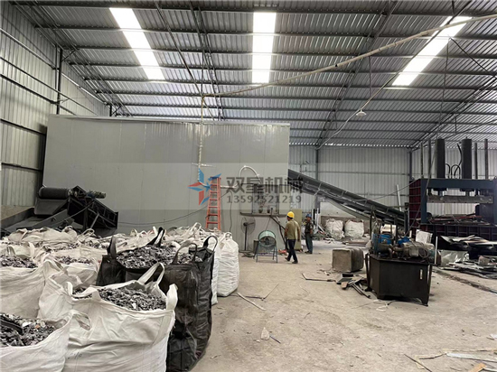 如何解決<a href='http://snowstop.com.cn/psxl/1279.html' target='_blank'><span>廢鋁破碎機(jī)</span></a>設(shè)備粉塵問題嗎？